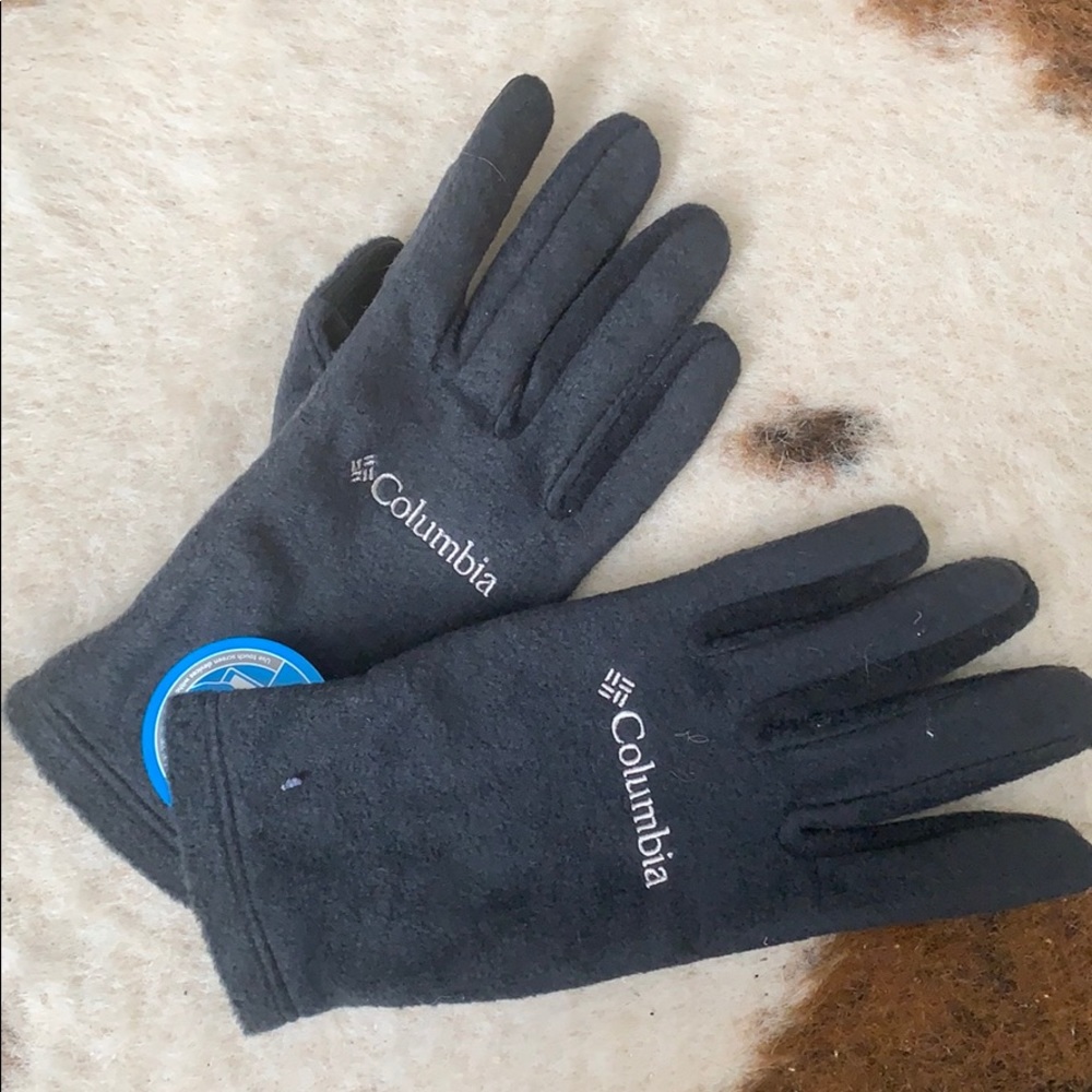 Black fleece gloves - works with touch screens!